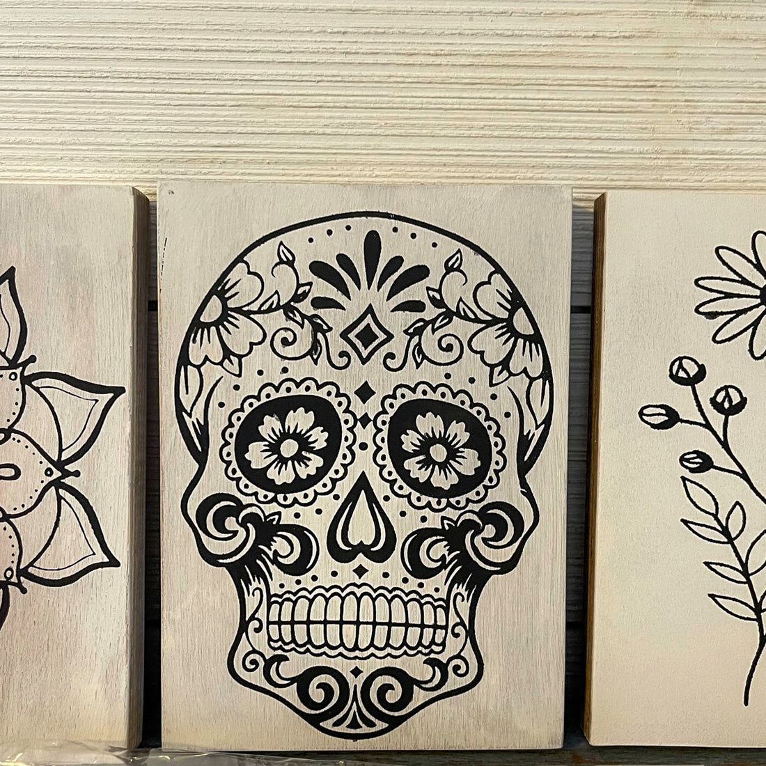 paint your own | various black & white designs