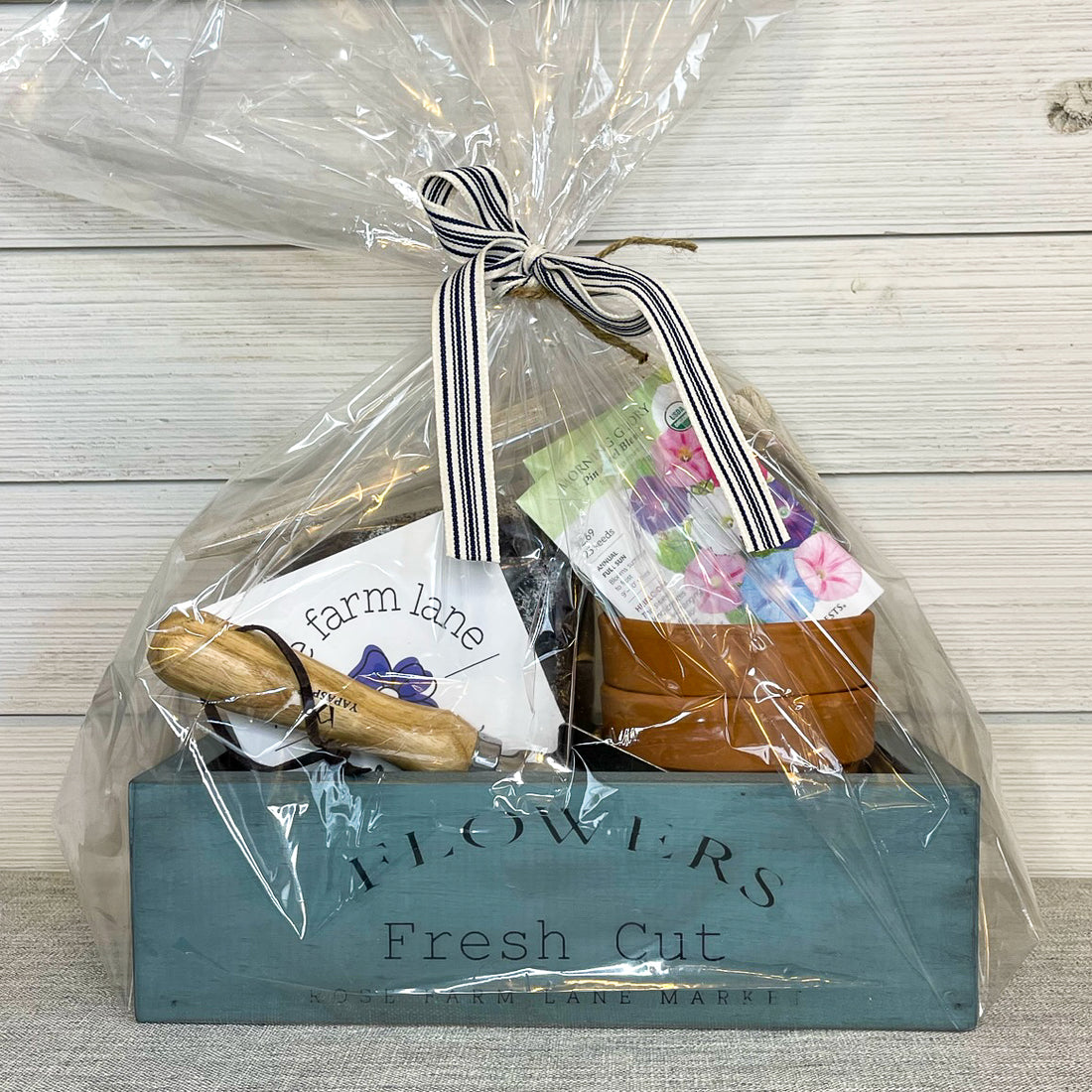 rustic brick-mold inspired wood box | organic flowers kit