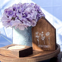 house | fresh flowers