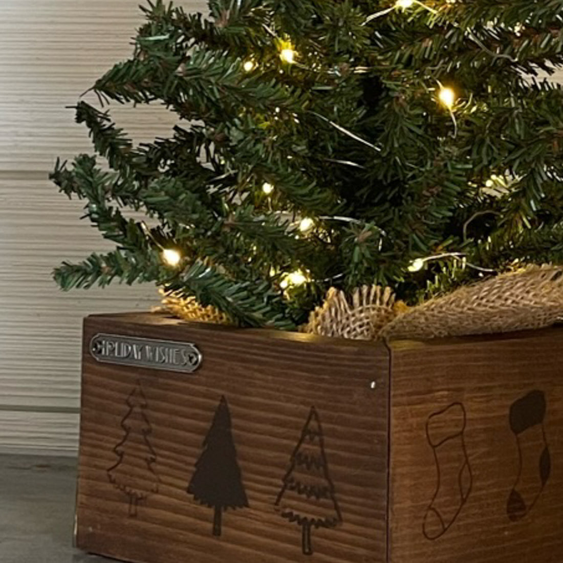 rustic brick-mold inspired wood box with christmas tree | wood-burned