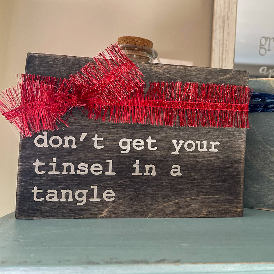 don't get your tinsel in a tangle