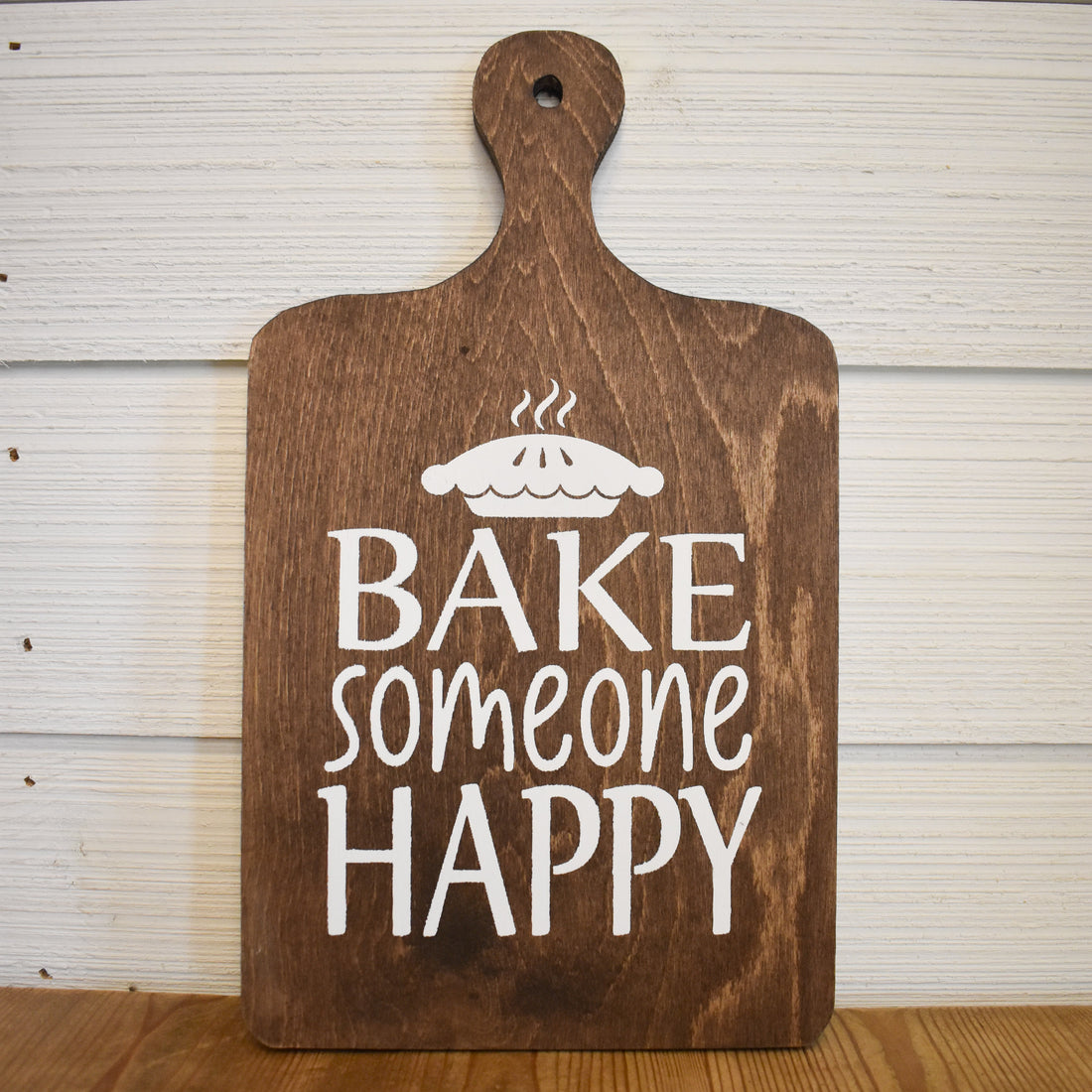 cutting board: bake someone happy